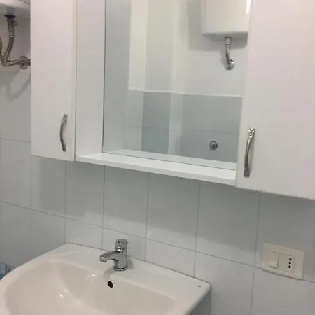 Rrezidenc *